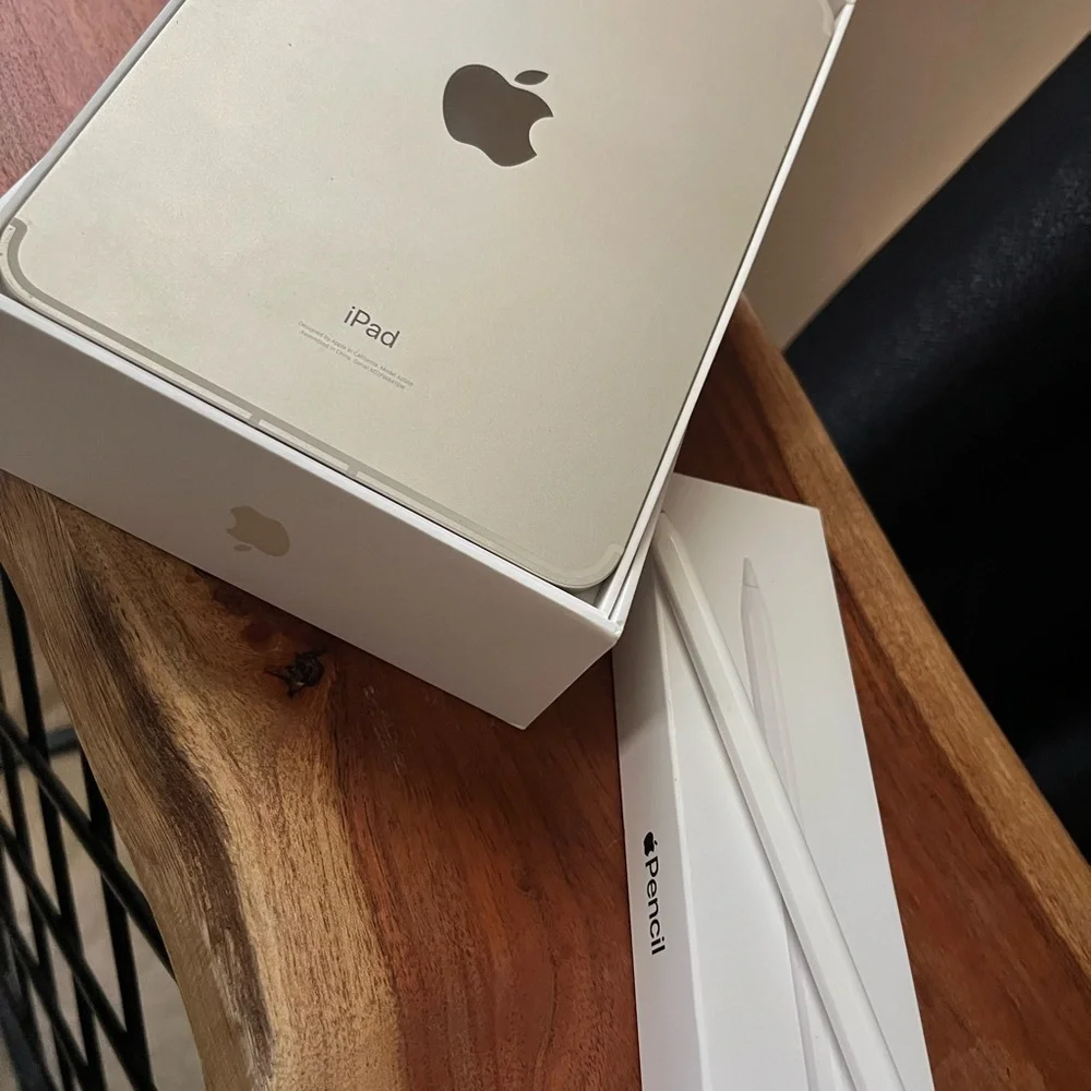Apple iPad mini 6 generation- Starlight